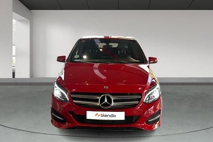 Brugt Mercedes B180 110 HK (80 kW) 2017 Rød MPV