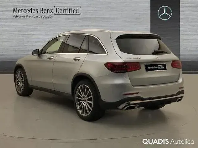 Usado Mercedes GLC220 194 CV (142 kW) 2022 Plata hightech SUV