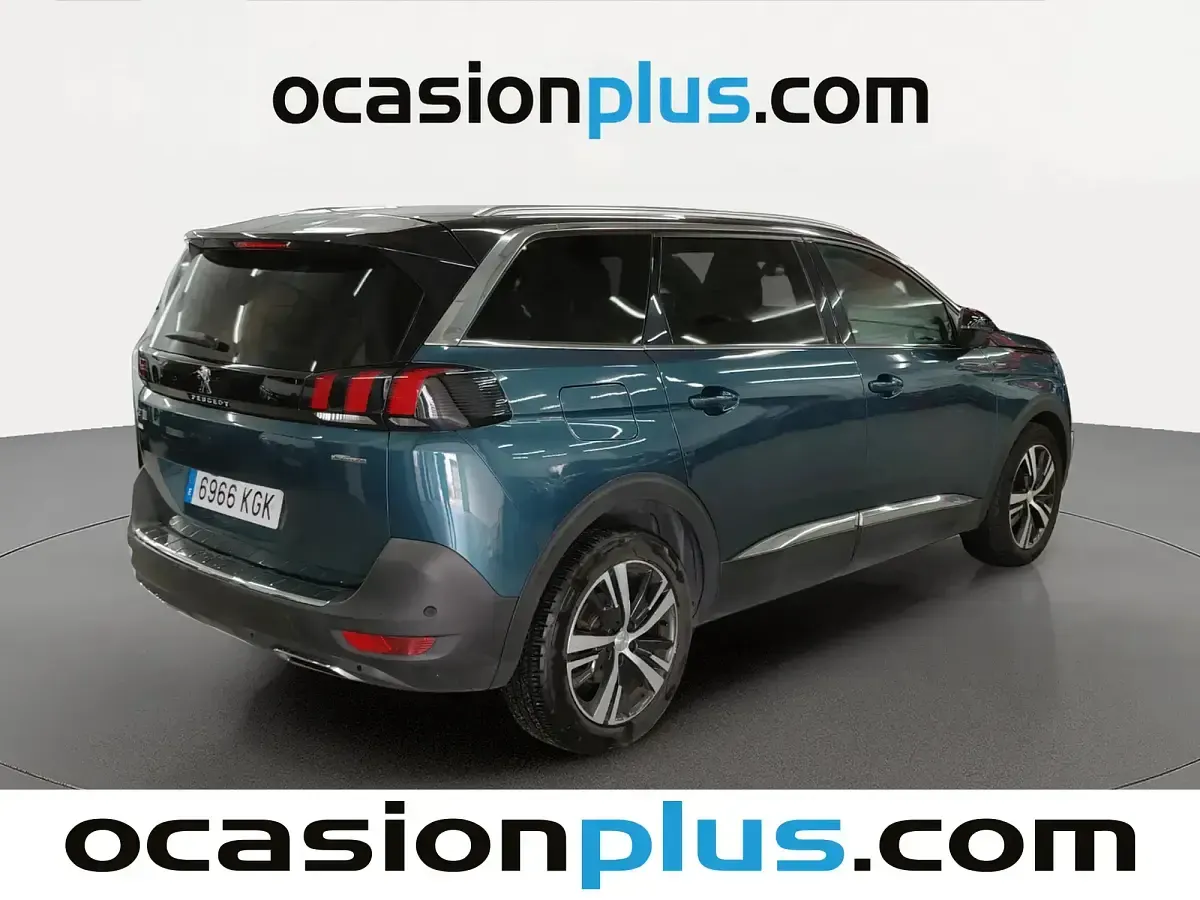 Używany Peugeot 5008 GT-line 130 KM (95 kW) 2017 Zielony SUV