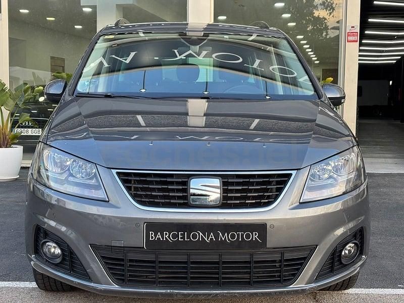 Usado Seat Alhambra Style 150 CV (110 kW) 2019 Gris / plata Monovolumen