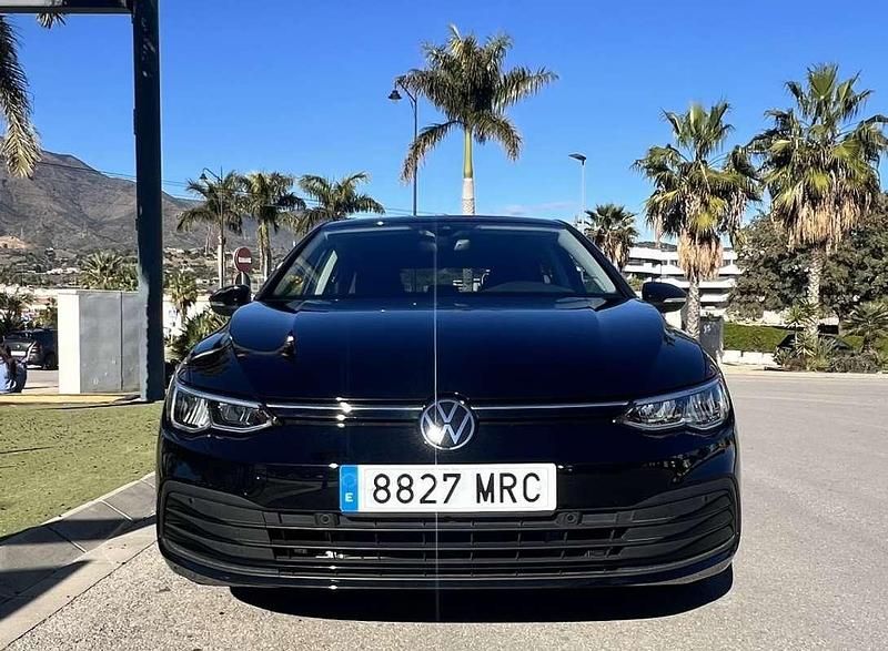 Negro Usado 2024 VW Golf VIII Style Utilitario | 27.500 € (Buen precio) - Imagen 1/4
