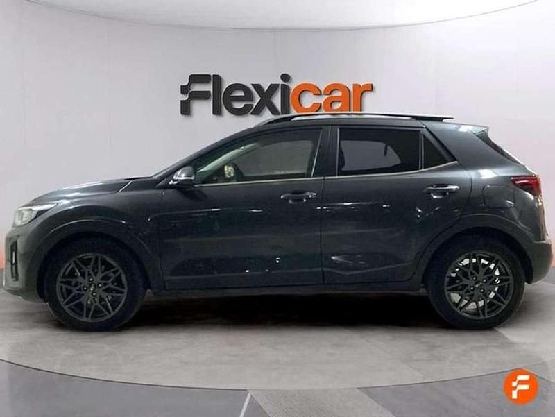 Usado Kia Stonic 120 CV (88 kW) 2020 Gris SUV