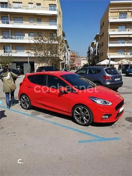 Usado Ford Fiesta ST-Line 125 CV (91 kW) 2018 Rojo Utilitario