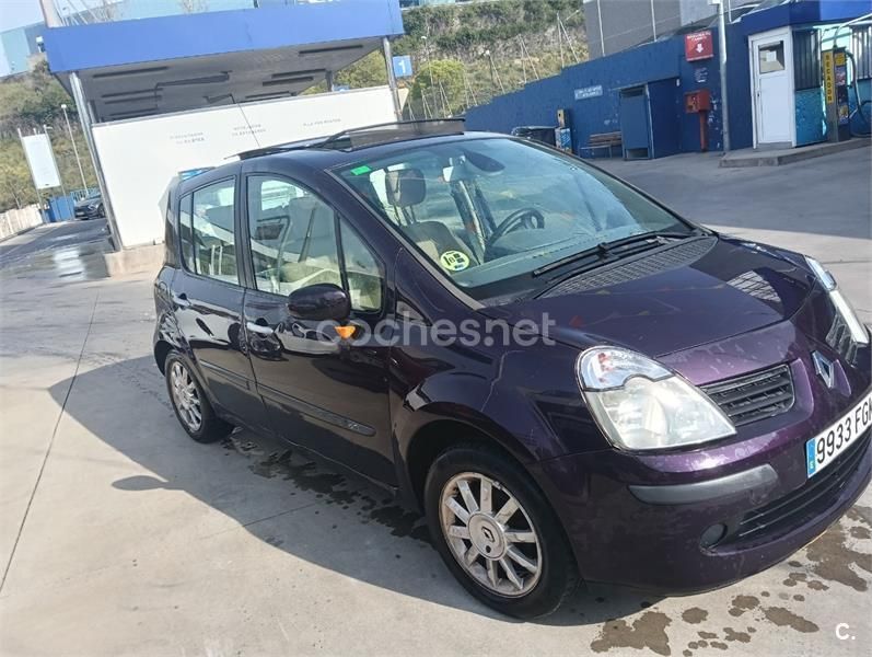 Violeta / lila Usado 2007 Renault Modus Dynamique Monovolumen | 2000 € (Precio justo) - Imagen 1/4