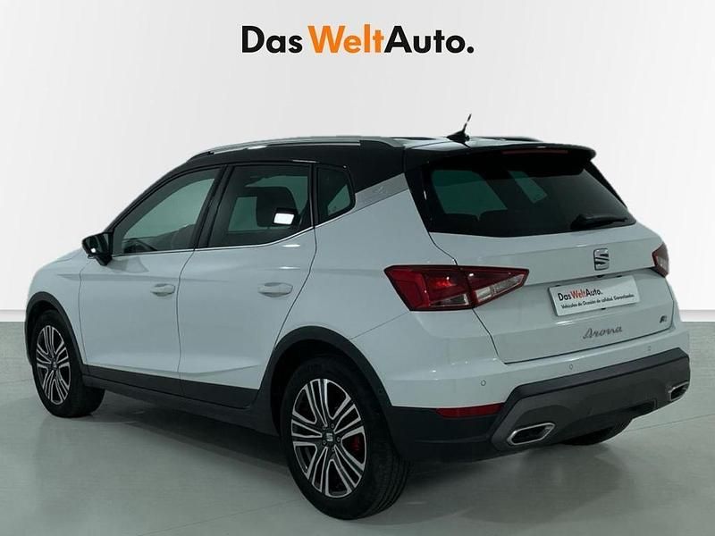 Usado Seat Arona FR 115 CV (84 kW) 2024 Blanco SUV