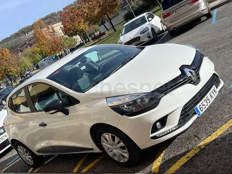 Usado Renault Clio IV Business 76 CV (55 kW) 2019 Blanco Berlina