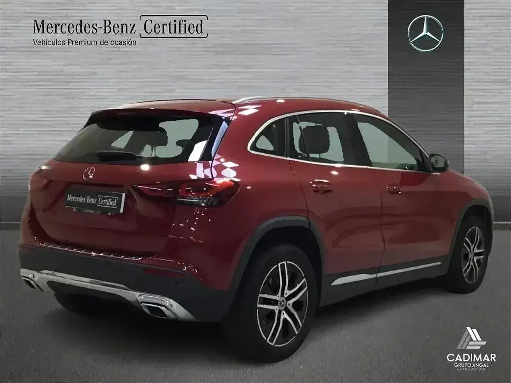 Usado Mercedes GLA200 Progressive 150 CV (110 kW) 2021 Gris montaña SUV