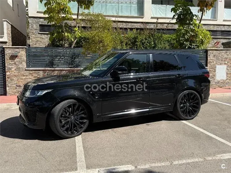 Usado Land Rover Range Rover SVR 550 CV (404 kW) 2016 Negro SUV