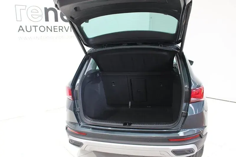 Usado Seat Ateca Xperience 150 CV (110 kW) 2023 Gris SUV