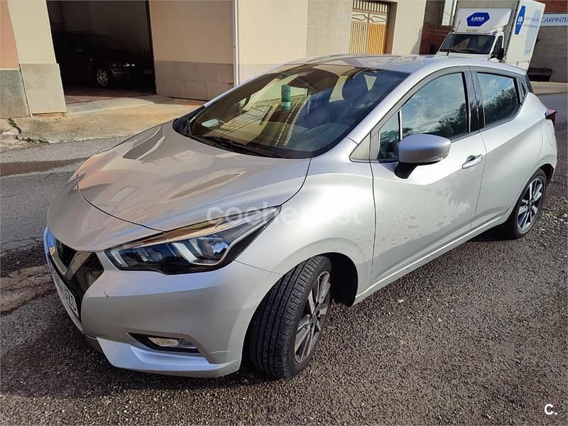 Usado Nissan Micra Acenta 90 HP (66 kW) 2017 Cinzento Citadino