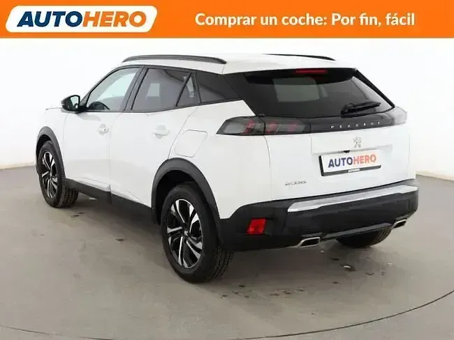 Usado Peugeot 2008 Allure 131 CV (96 kW) 2022 Blanco SUV