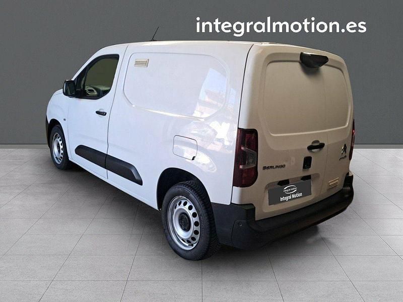 Usado Citroën Berlingo Feel 100 CV (73 kW) 2019 Blanco Monovolumen
