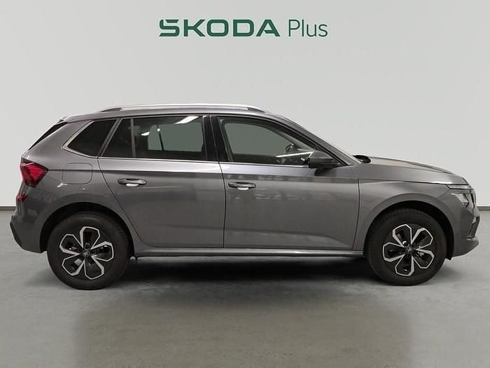 Nuevo Skoda Kamiq Selection 115 CV (84 kW) 2025 Gris SUV