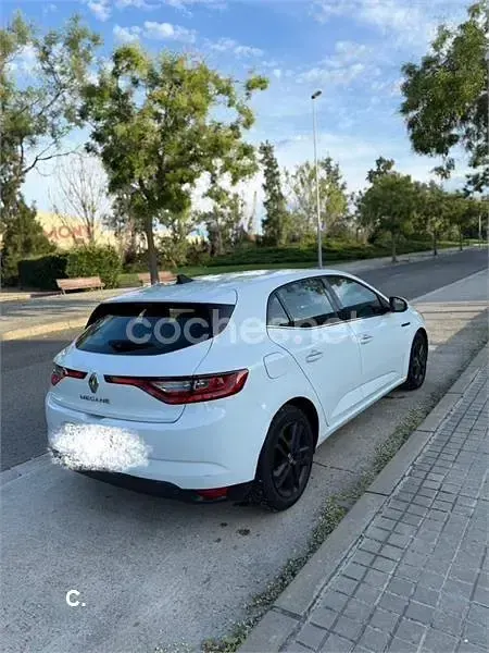 Usado Renault Mégane LIMITED 95 CV (69 kW) 2019 Blanco Berlina