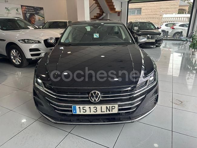 Usado VW Arteon Elegance 150 CV (110 kW) 2021 Negro Berlina