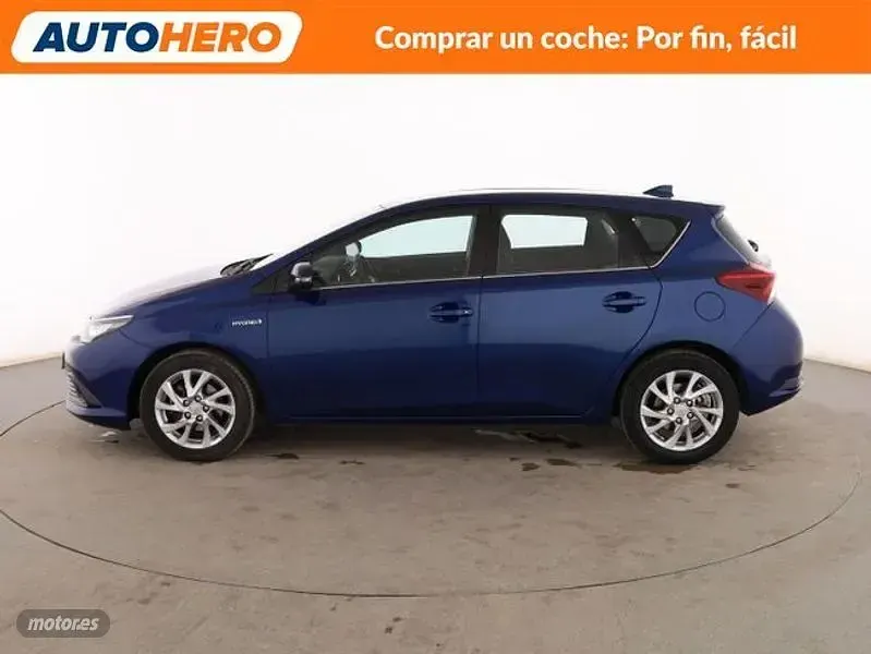 Usado Toyota Auris Hybrid Advance 136 CV (100 kW) 2016 Azul Berlina