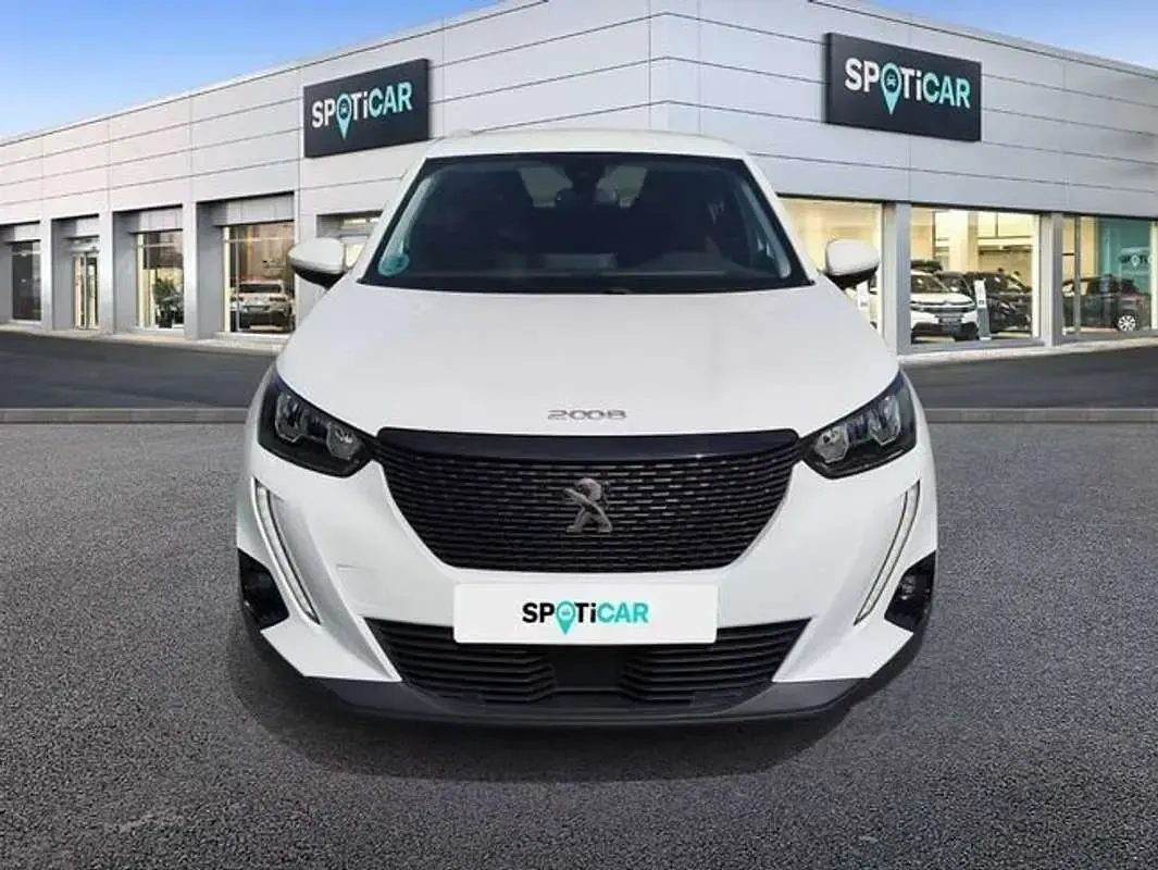 Usado Peugeot 2008 Active 101 CV (74 kW) 2021 Blanco SUV