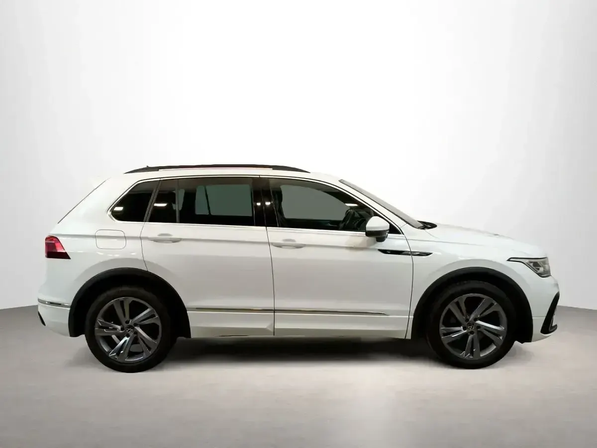 Usado VW Tiguan R-line 150 CV (110 kW) 2022 Blanco SUV