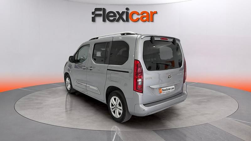 Usado Toyota Proace Verso Active 110 CV (80 kW) 2022 Gris Familiar