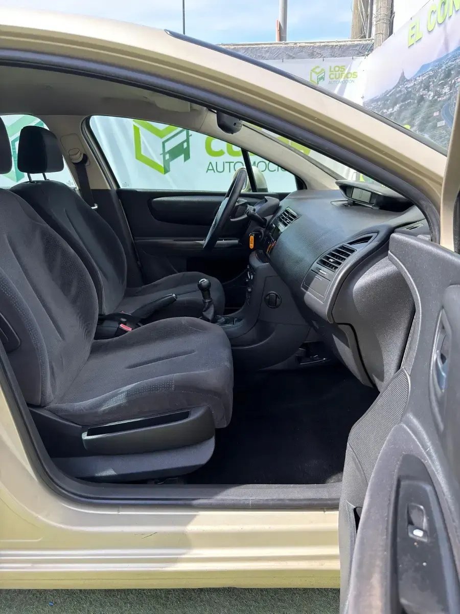 Usado Citroën C4 110 CV (80 kW) 2006 Marrón