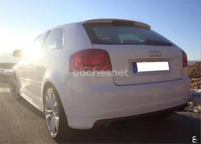 Usado Audi A3 Attraction 105 CV (77 kW) 2008 Blanco Utilitario
