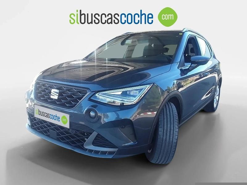 Usado Seat Arona FR 116 CV (85 kW) 2024 Gris/plata SUV