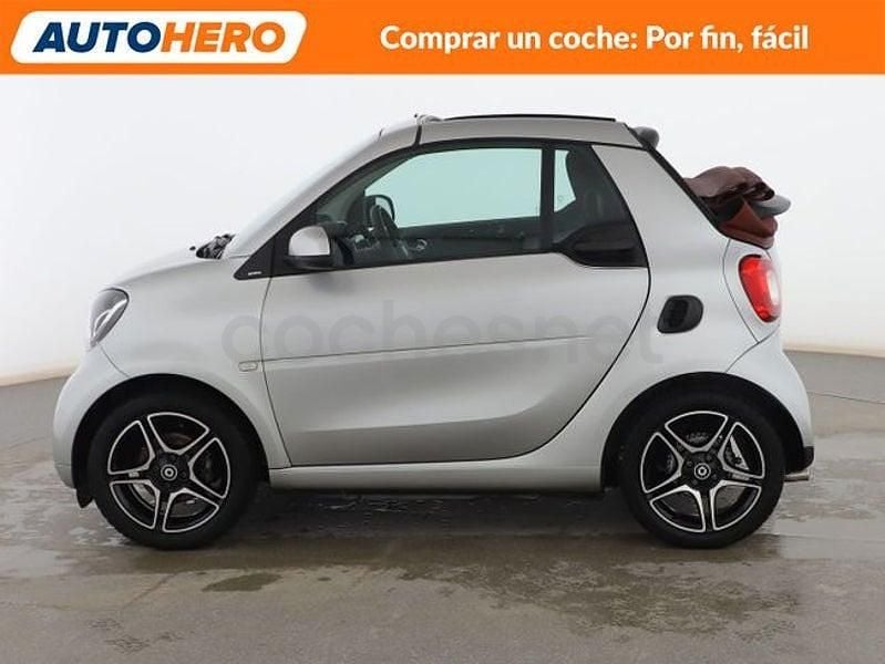 Usado Smart ForTwo Cabrio 90 CV (66 kW) 2019 Gris / plata Descapotable