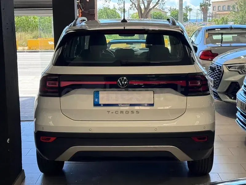Usado VW T-Cross Advance 110 CV (80 kW) 2023 Blanco SUV