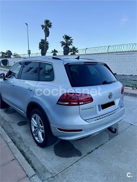 Usado VW Touareg 245 CV (180 kW) 2014 Gris / plata SUV