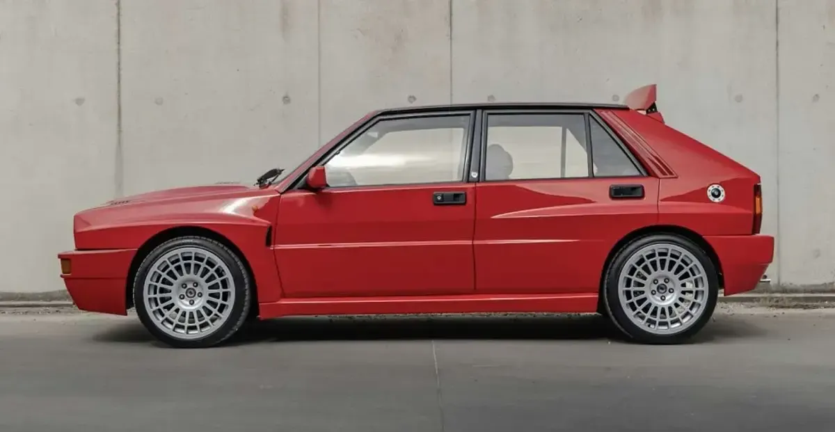 Usado Lancia Delta 200 CV (147 kW) 1991 Rojo Utilitario