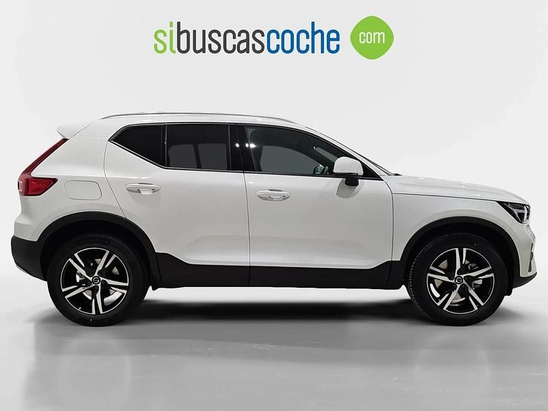 Nuevo Volvo XC40 Core 163 CV (119 kW) 2025 Blanco SUV