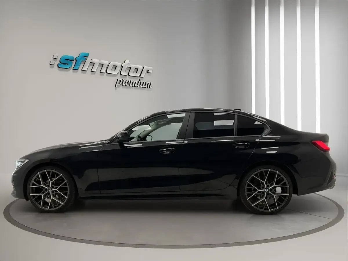 Usado BMW 318 Comfort Edition 149 CV (109 kW) 2020 Negro Berlina