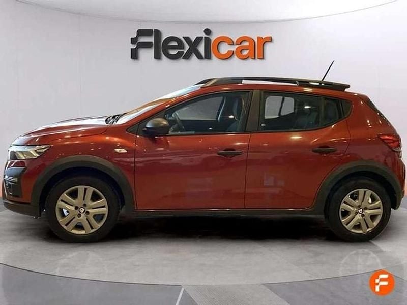 Usado Dacia Sandero Essentiel 91 CV (66 kW) 2022 Burdeos Utilitario