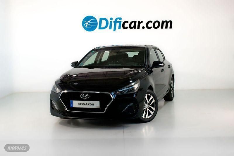 Negro Usado 2019 Hyundai i30 N Line Berlina | 18.490 € (Caro) - Imagen 1/4