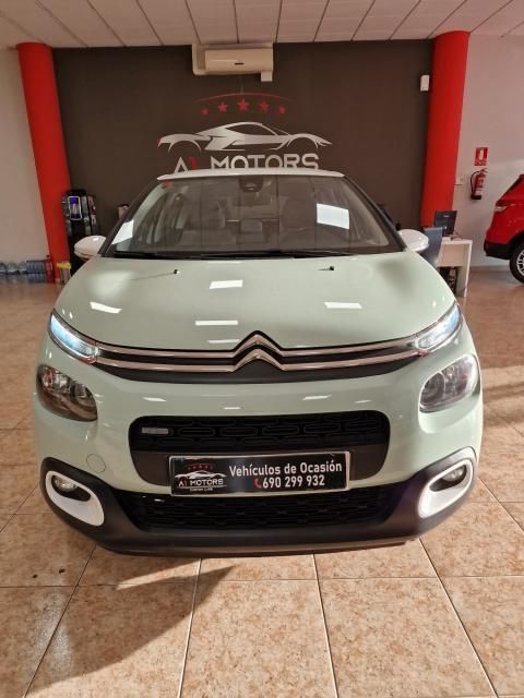 Usado Citroën C3 Feel 82 CV (60 kW) 2016 Verde Utilitario