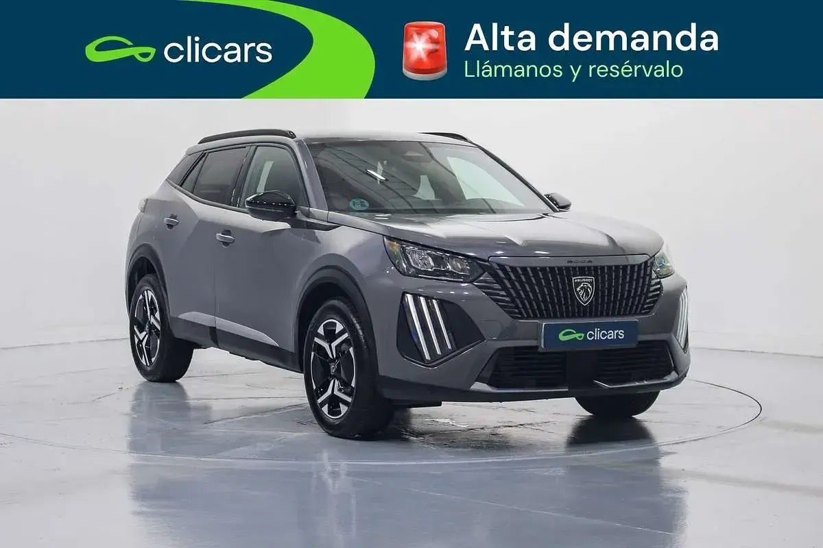 Usado Peugeot 2008 Allure 102 CV (75 kW) 2025 Gris SUV