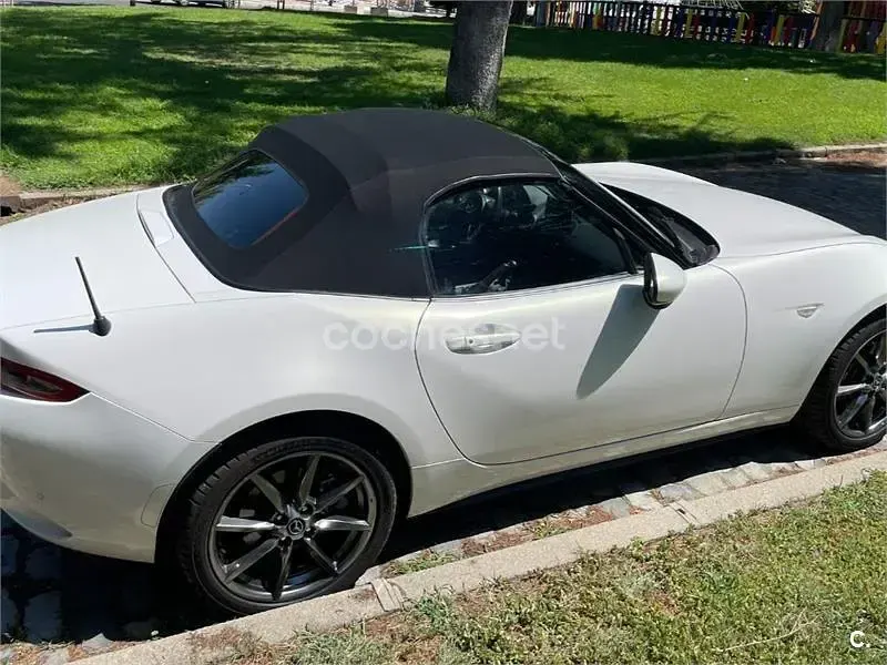 Usado Mazda MX5 Inclusive 160 CV (117 kW) 2016 Blanco Descapotable
