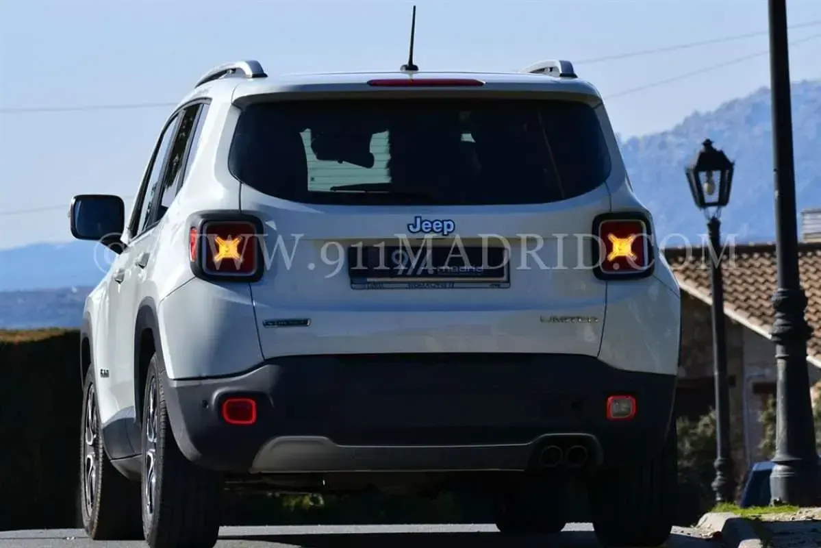 Usado Jeep Renegade Limited 120 CV (88 kW) 2015 Blanco SUV