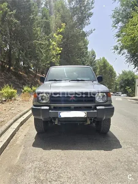 Usado Mitsubishi Montero 99 CV (72 kW) 1998 Gris / plata SUV