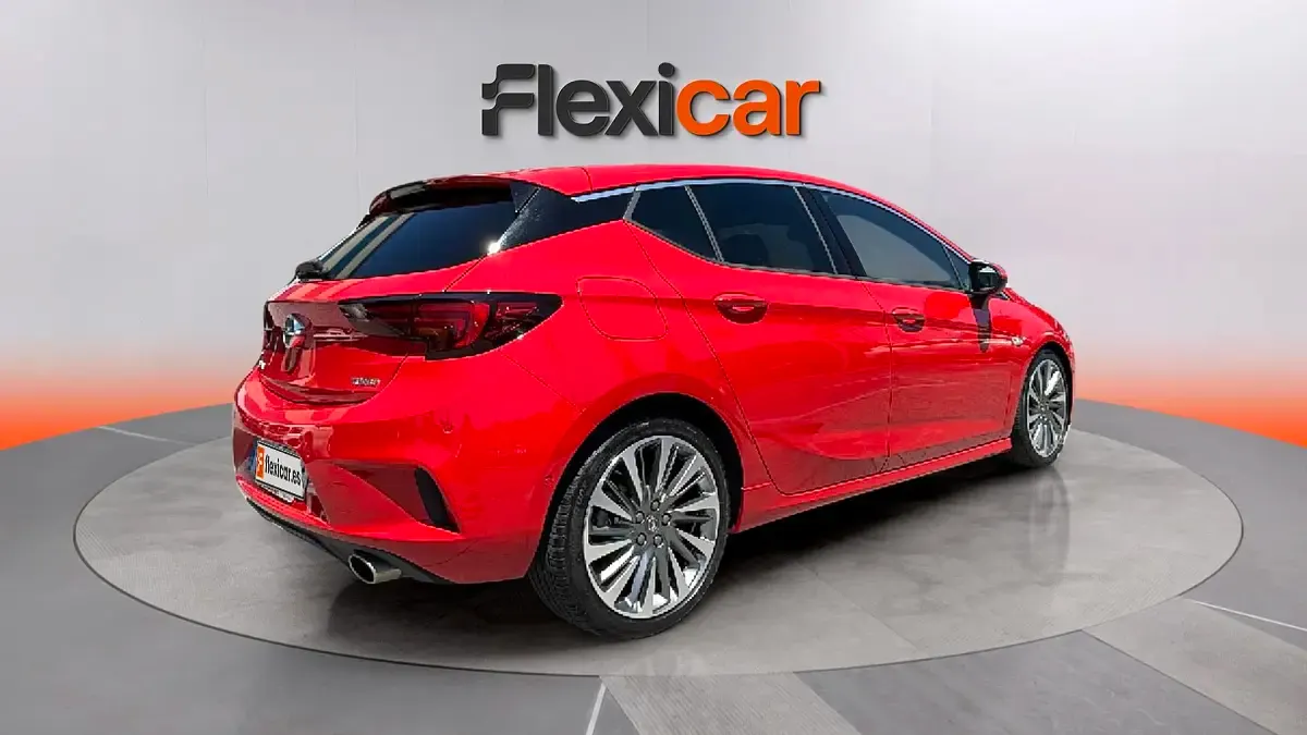 Usado Opel Astra S 200 CV (147 kW) 2018 Rojo Berlina