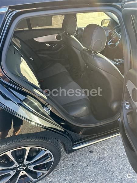 Usado Mercedes C220 170 CV (125 kW) 2018 Negro Familiar