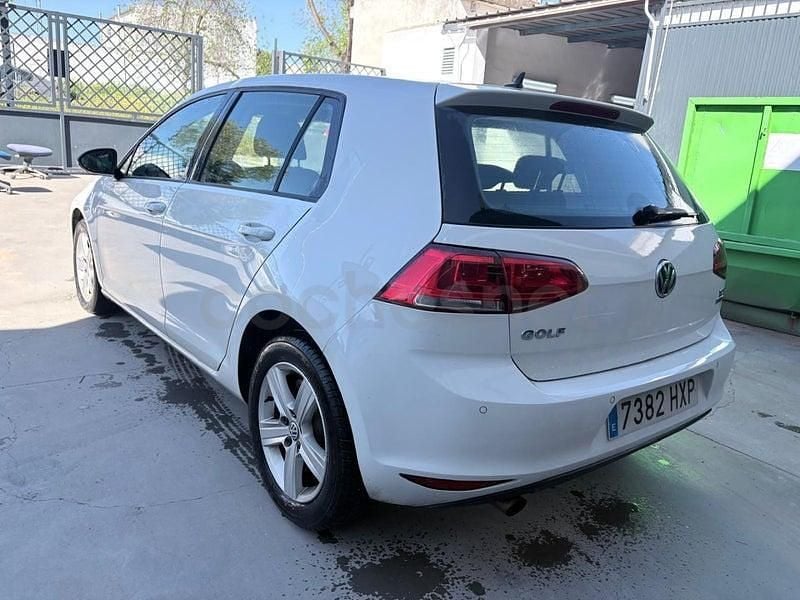 Usado VW Golf VII Advance 110 CV (80 kW) 2016 Blanco Berlina
