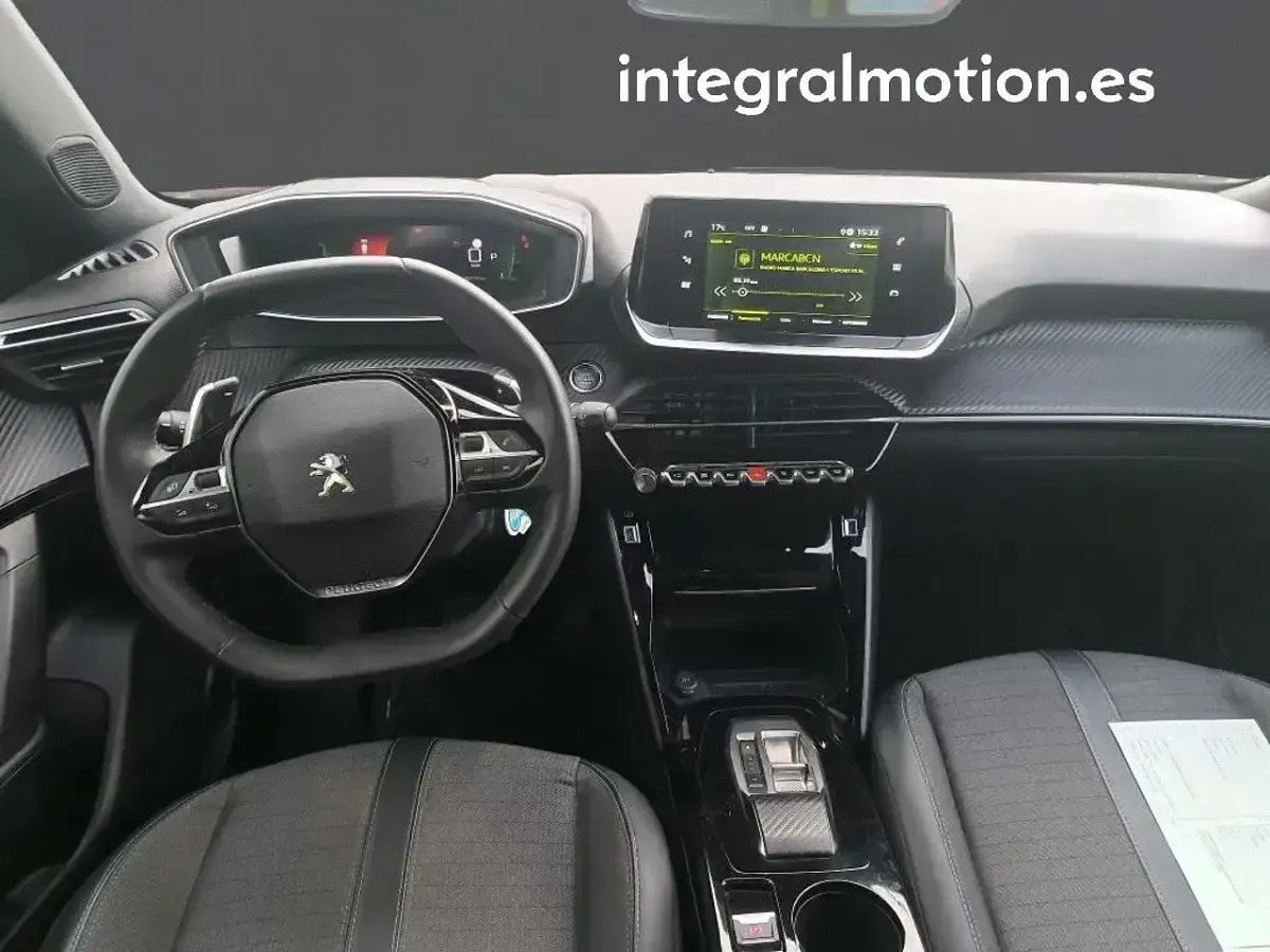 Usado Peugeot 2008 Allure 130 CV (95 kW) 2022 Naranja SUV