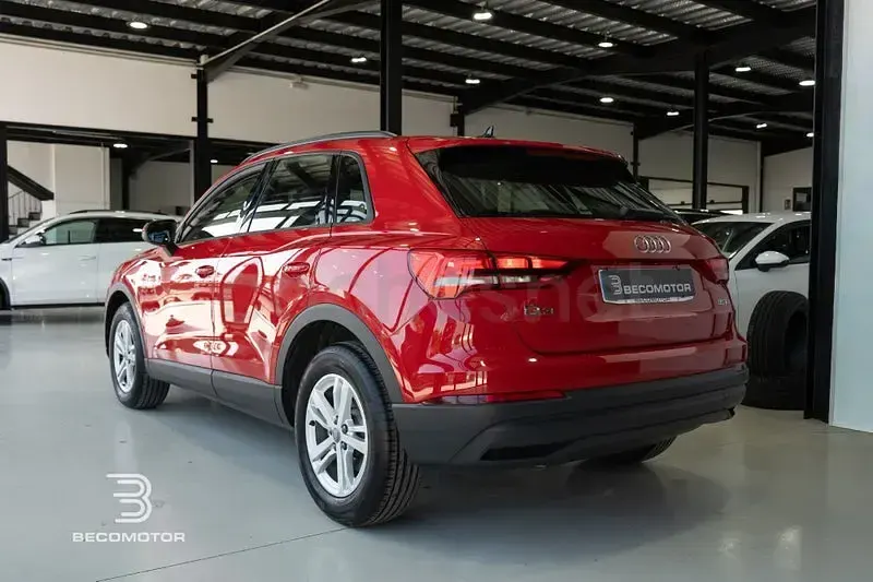 Usado Audi Q3 S-Line 150 CV (110 kW) 2020 Rojo SUV