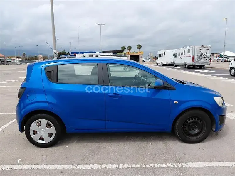 Usado Chevrolet Aveo LT 95 CV (69 kW) 2013 Azul Berlina