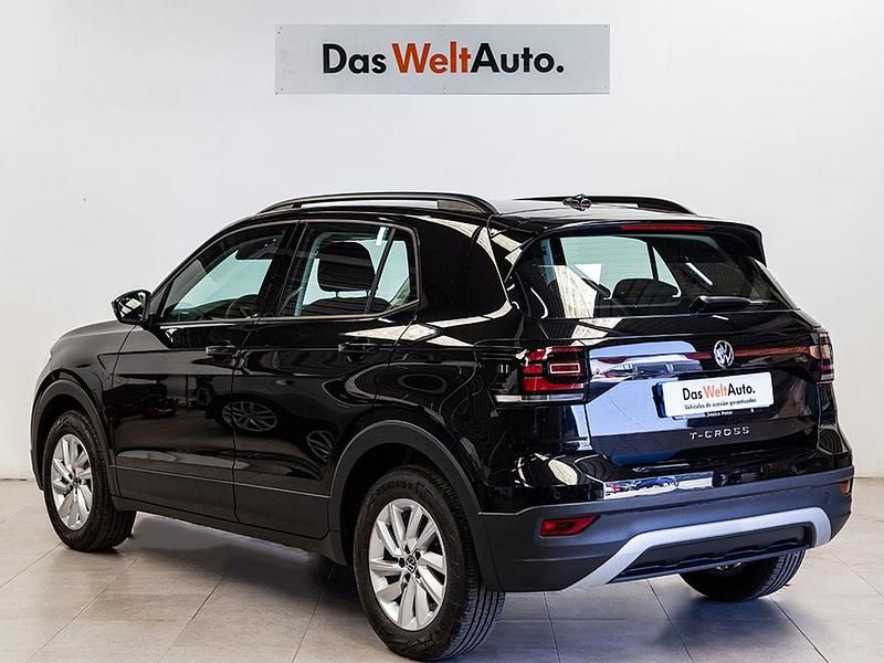 Usado VW T-Cross Advance 110 CV (80 kW) 2022 Negro SUV