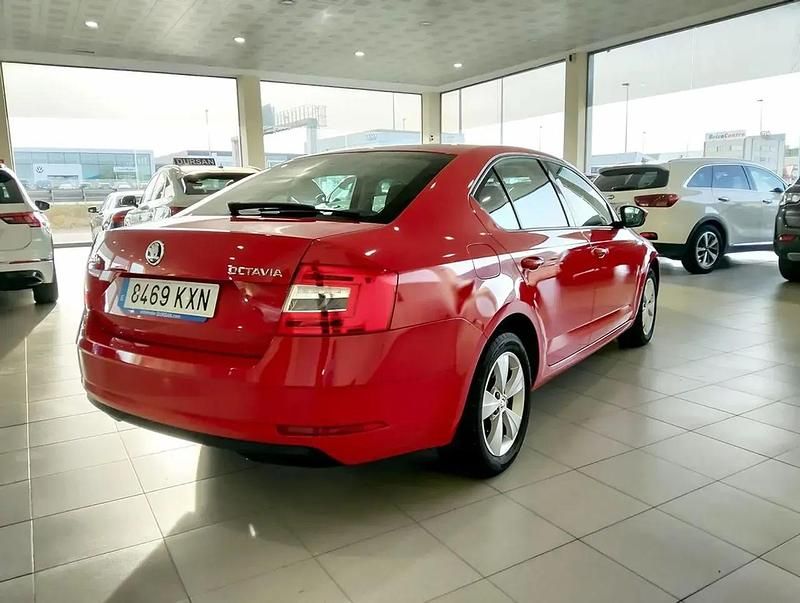 Occasion Skoda Octavia 115 ch (84 kW) 2019 Rouge Berline