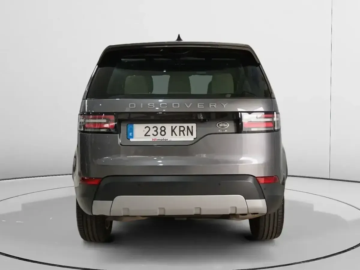 Usado Land Rover Discovery 5 HSE 240 CV (176 kW) 2018 Gris SUV