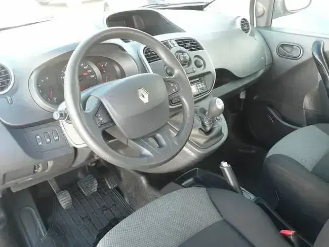 Begagnad Renault Kangoo 95 HK (69 kW) 2021 Vit Minibuss
