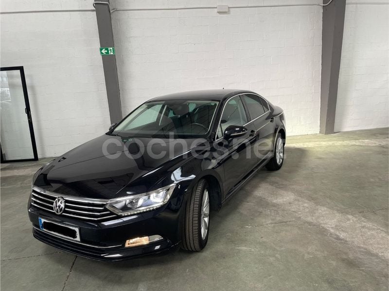 Usado VW Passat Advance 150 CV (110 kW) 2019 Negro Berlina